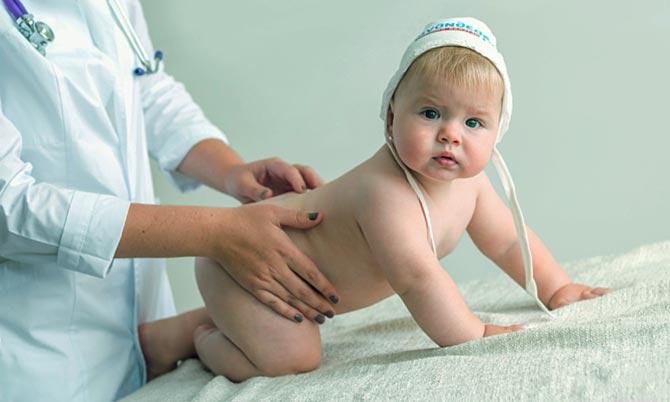 Педиатры рекомендуют проводить детский массаж и здоровым малышам