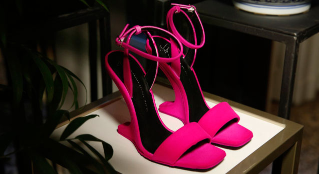Самые свежие новости: фабрика итальянской обуви Giuseppe Zanotti ограблена в шестой раз!