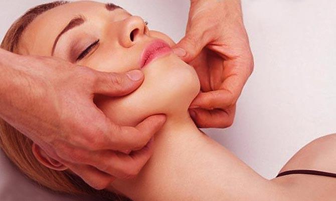 Можно ли делать массаж лица при угревой сыпи thumbnail