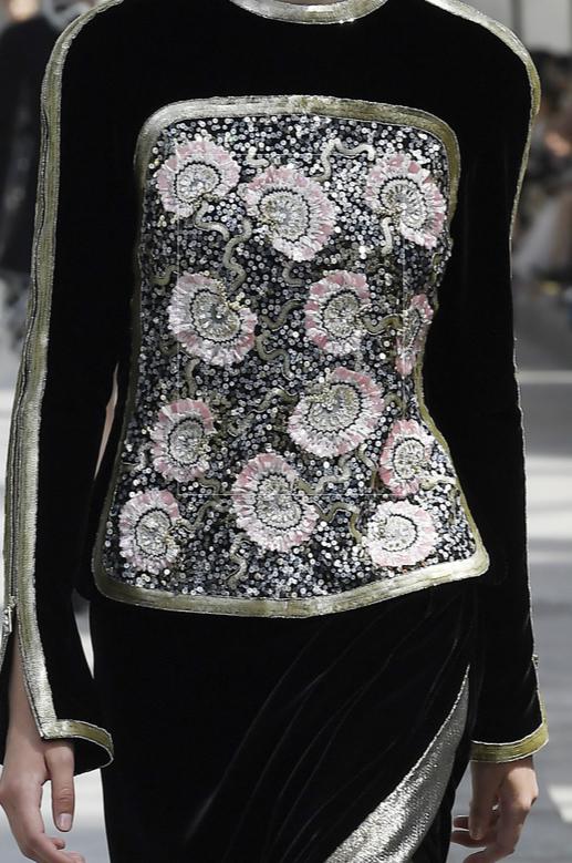 Карл Лагерфельд представил вечерние платья фото в коллекции Chanel Couture Fall на осень 2018 