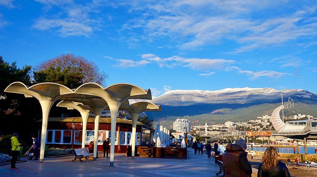 Ялтинская набережная