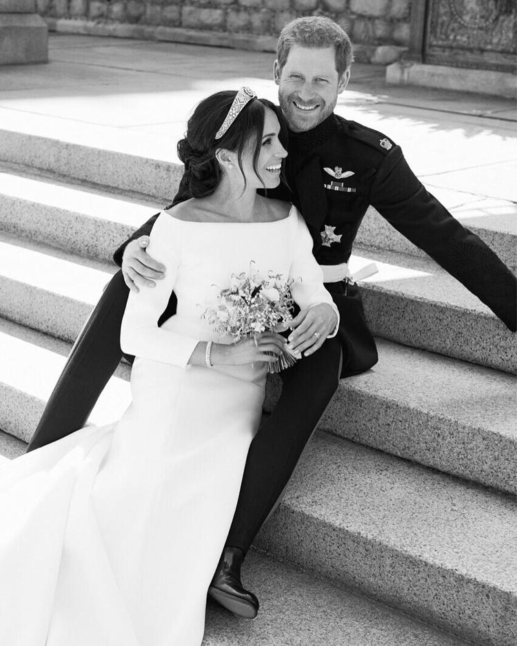 свадебное фото принца Гарри и Меган Маркл