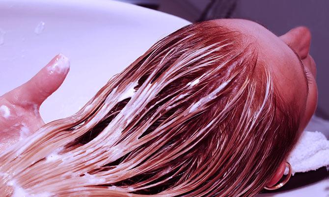 Маски и правильные средства по уходу вылечат безжизненные волосы