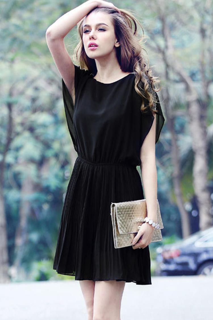 Черное шифоновое платье с чем носить