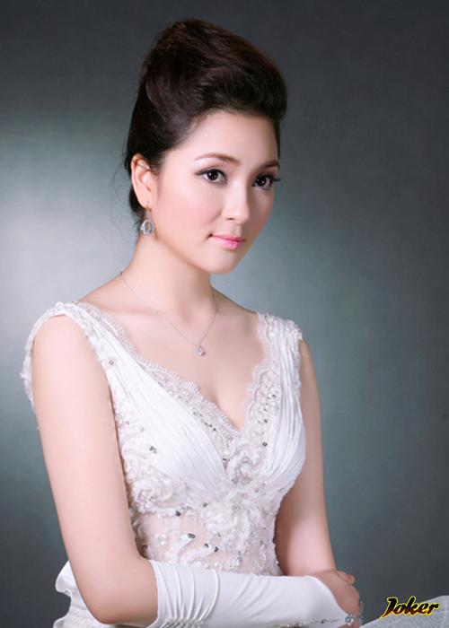  Nguyen Thi Huyen, одна из самых красивых девушек мира