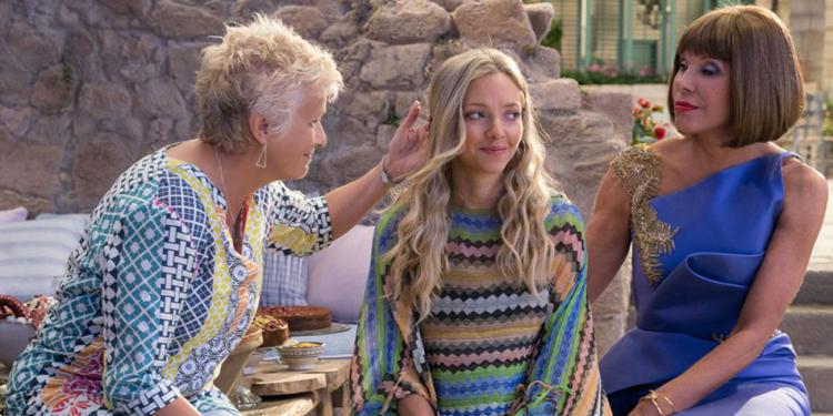 Новости фото премьеры Mamma Mia 2: самые красивые вечерние платья и костюмы с красной дорожки в Лондоне
