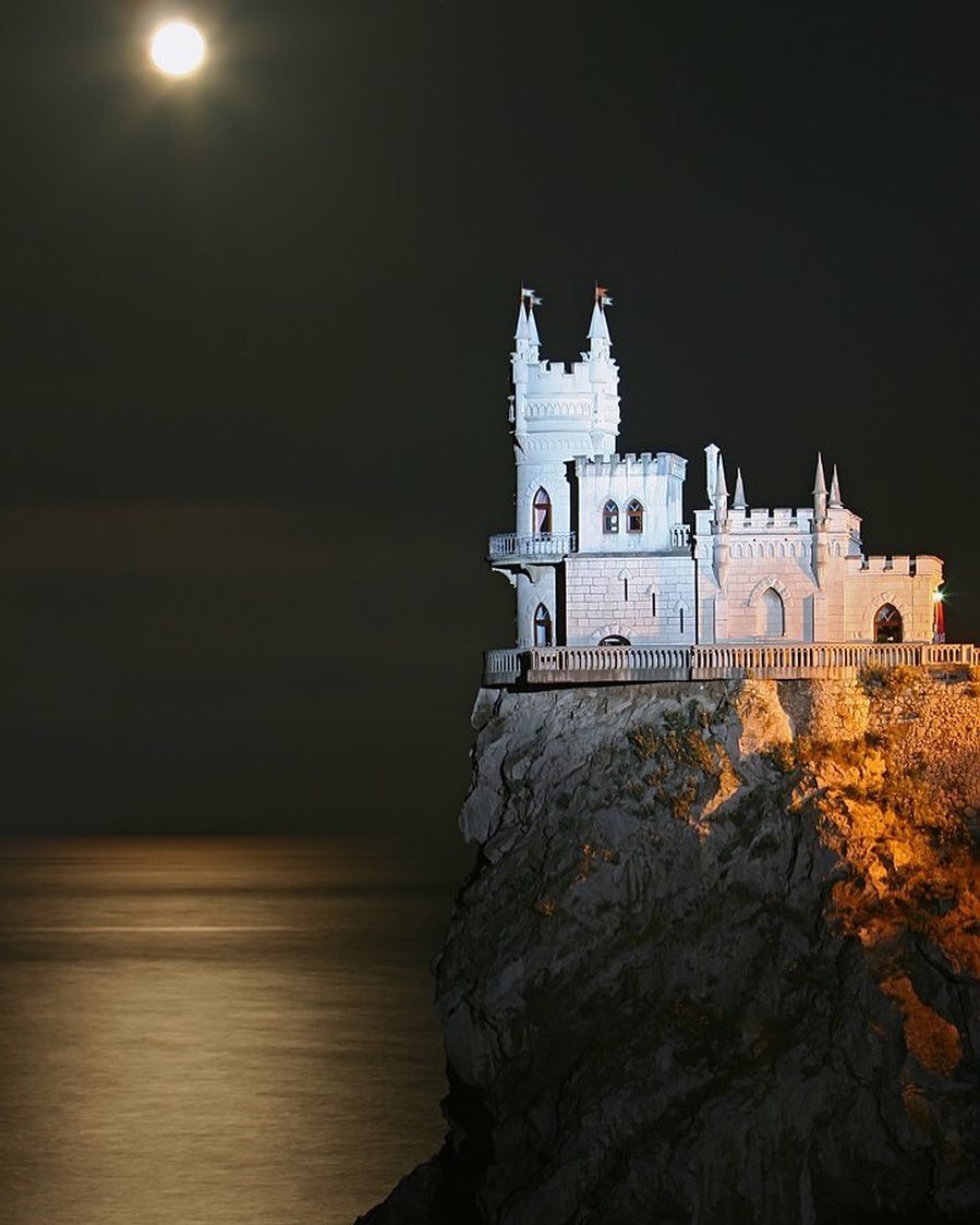 Ласточкино гнездо