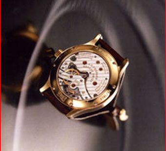 Строгий стиль. Время CHOPARD