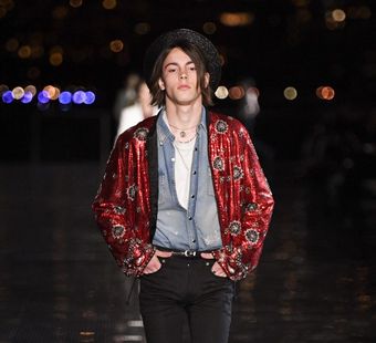 Показ мод Ив Сен Лоран в Нью-Йорке прошел в ковбойском стиле