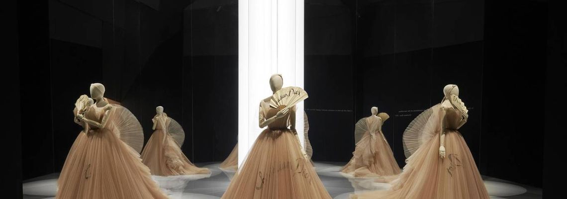 Музей Кристиан Диор: самая большая выставка история модного дома Dior