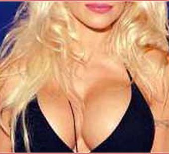 Чем больше у женщины грудь, тем она умнее, утверждают ученые