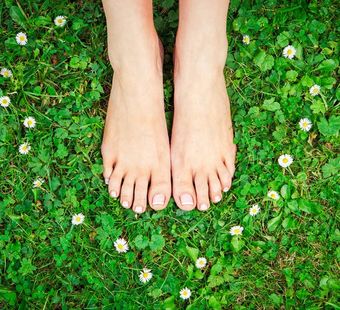 Лечение грибка на ногтях лазером: особенности, преимущества и недостатки