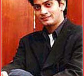 В Индии создана самая большая в мире рубашка