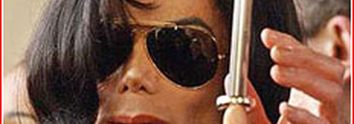 Нос Майкла Джексона от разложения спасло его ухо