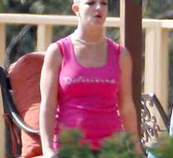 Лысая Бритни Спирс. Что это было?