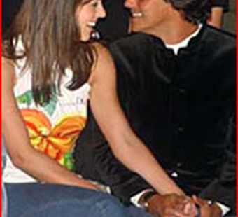 Лиз Херли пойдет под венец в сари