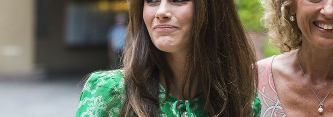 Последние новости: длинное зеленое платье принцессы Софии превосходно. Возможно, оно подошло бы и Кейт Миддлтон?