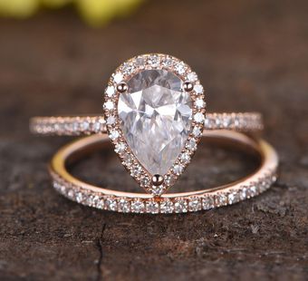 Выбираем идеальный бриллиант: так ли важна его форма?