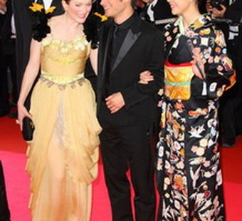 Парад мод на каннской ковровой дорожке