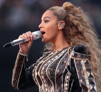 Последние новости: фото Бейонсе с концерта говорят о том, что она беременна